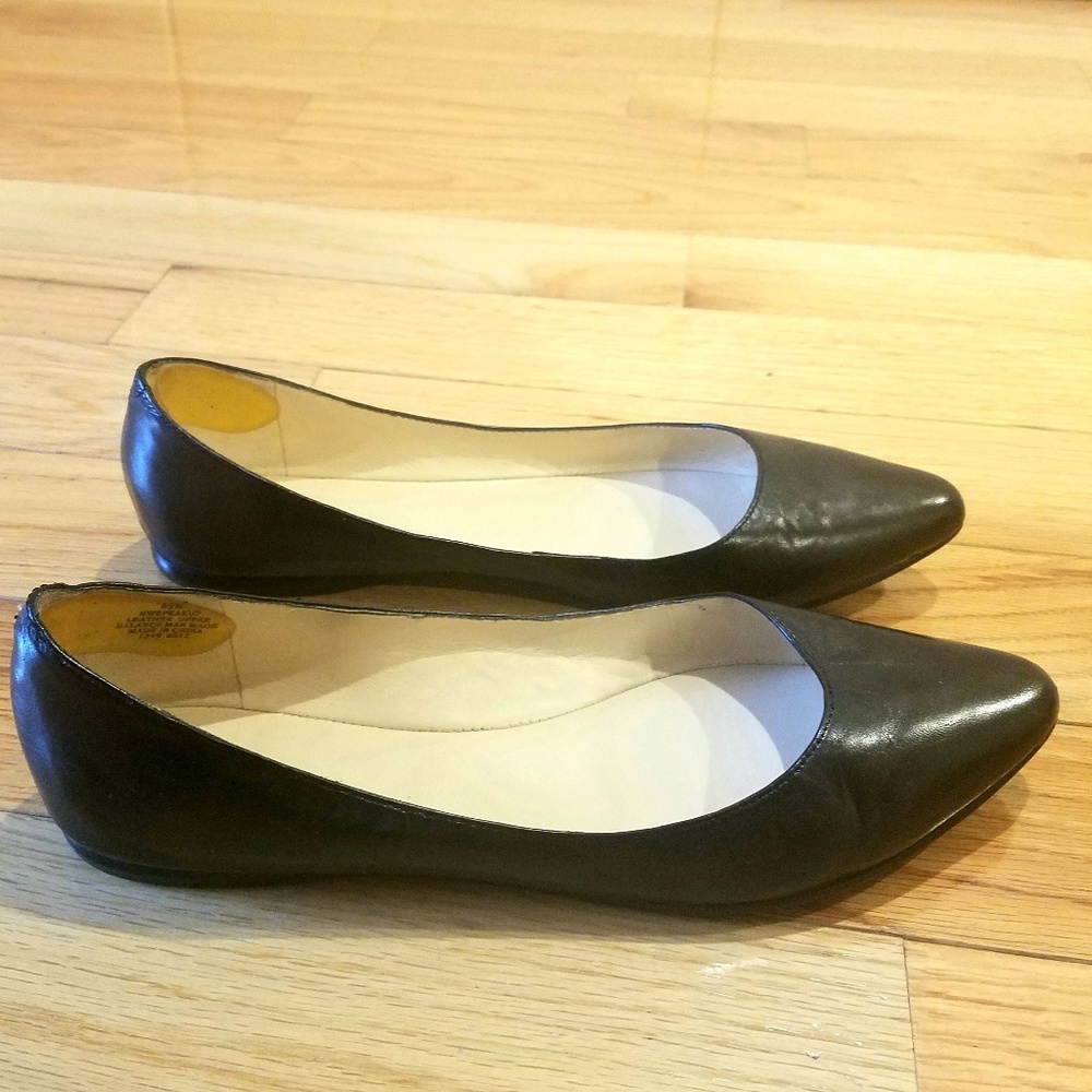 Nine West Black leather flats